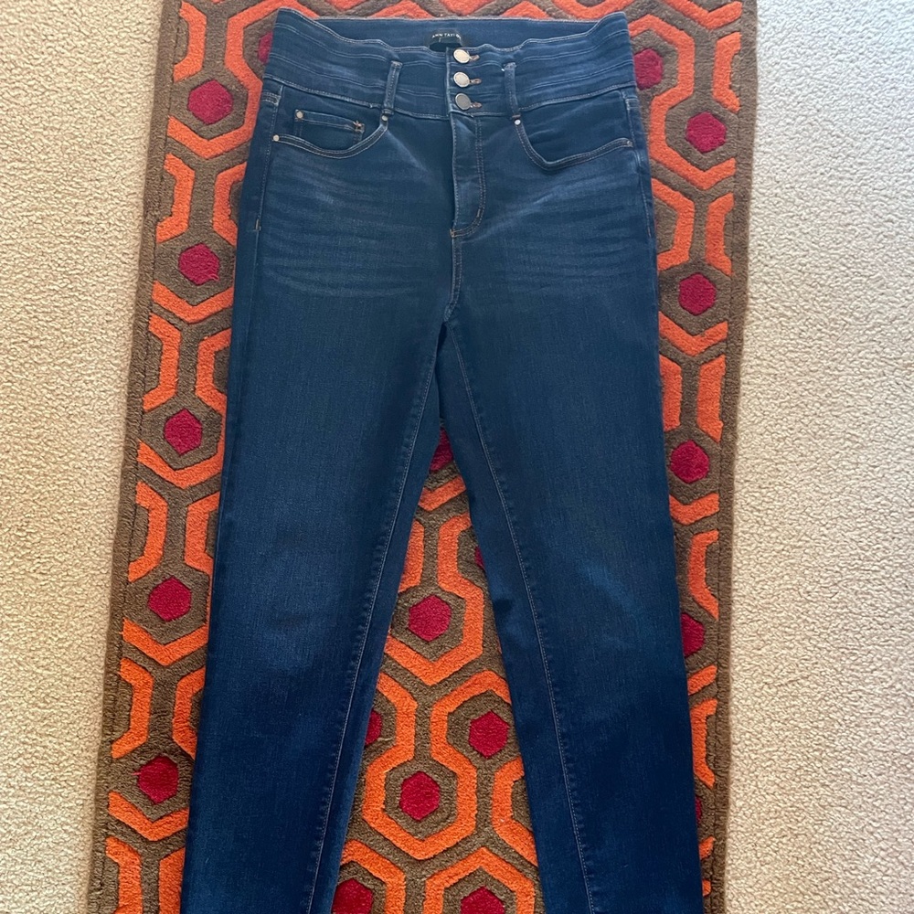 Ann Taylor “the skinny” jeans. Size 6T.